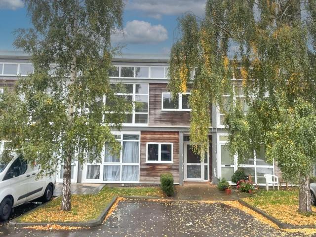 Apartment for rent in Wood Farm, Oxford
