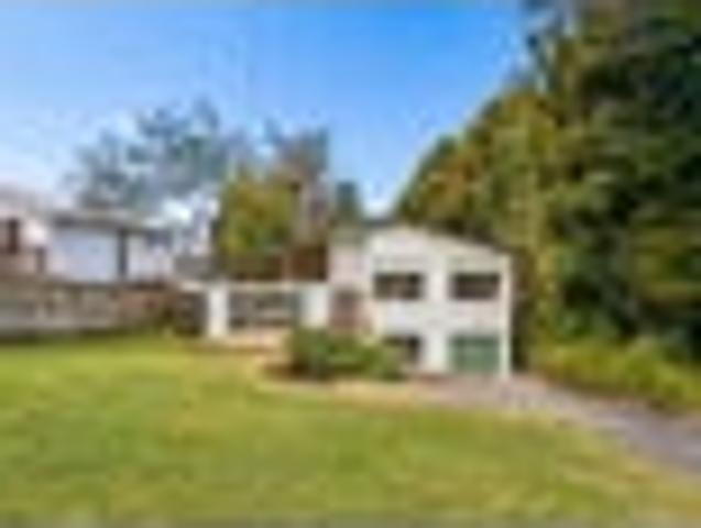 House for sale in Oratia, Oroua County