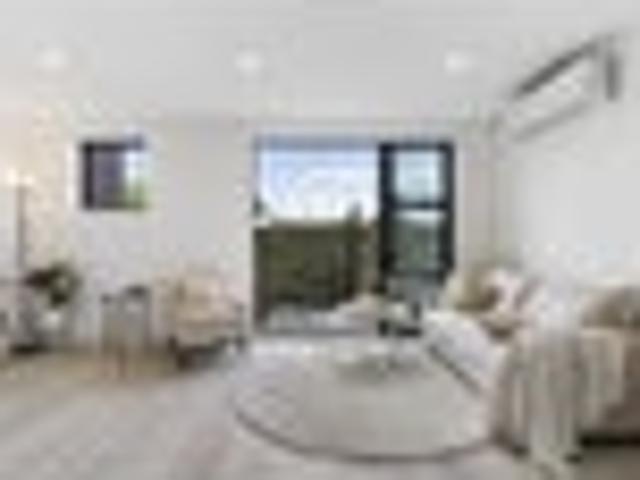 Townhouse for sale in Mount Roskill, Oroua County