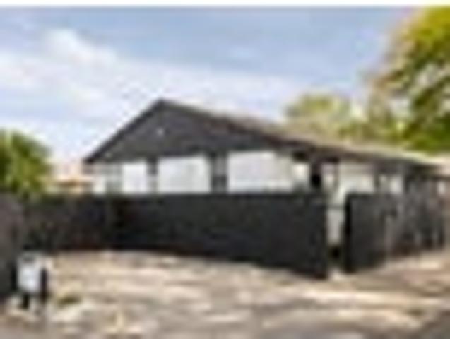 Apartment for sale in Belfast, Fendalton-Waimari-Harewood Community