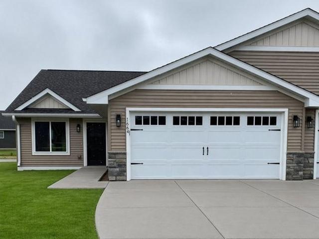 Townhouse for sale in Altoona, Wisconsin