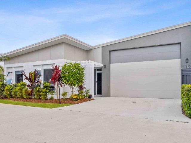 Villa for sale in Nikenbah, Hervey Bay