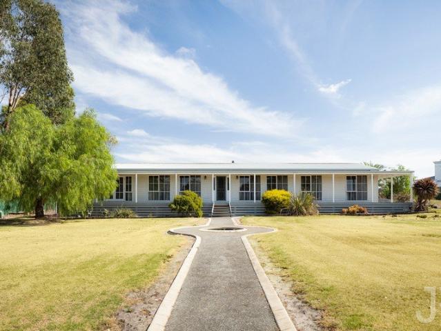 House for rent in Camerons Creek, Victoria