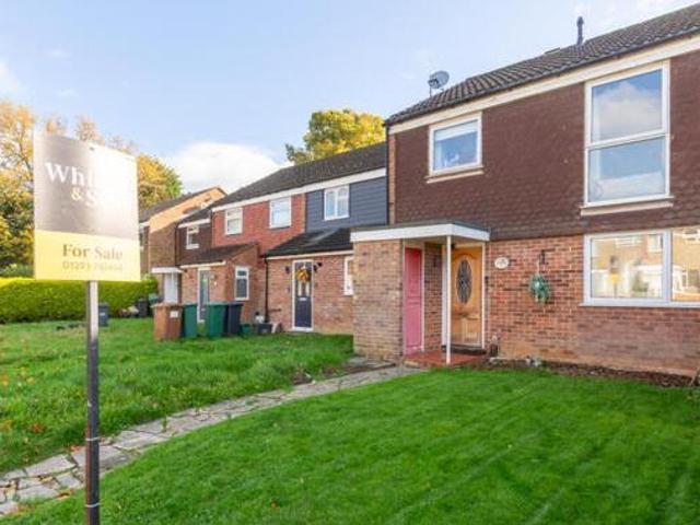House for sale in Meath Green, Reigate and Banstead