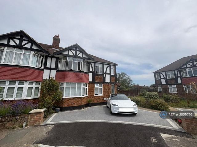 House for rent in Worcester Park, Greater London