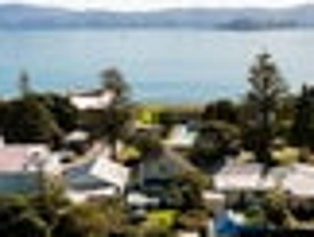 House for sale in Days Bay, Wellington