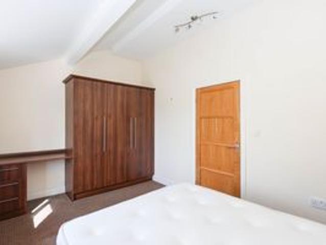 House for rent in Bamford, Burnedge