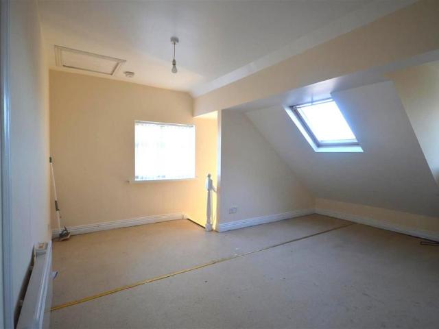 Apartment for rent in Wheldon, Wakefield