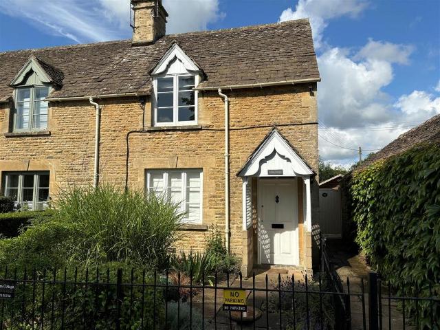 House for rent in Fossebridge, Gloucestershire