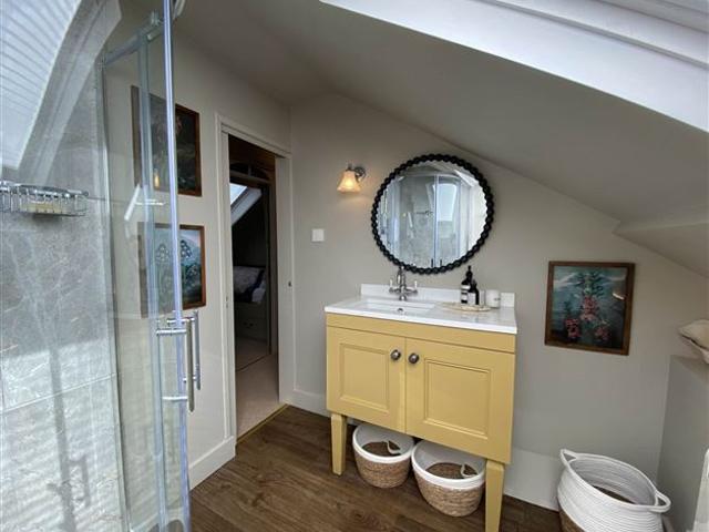 Terraced House for sale