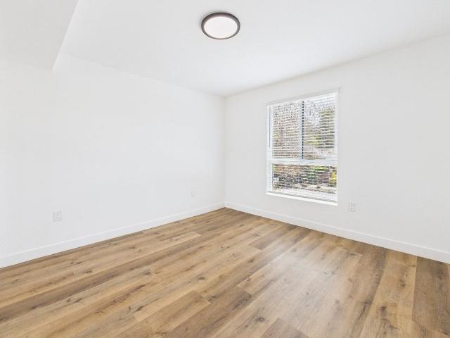 Apartment for rent in Canoga Park, California