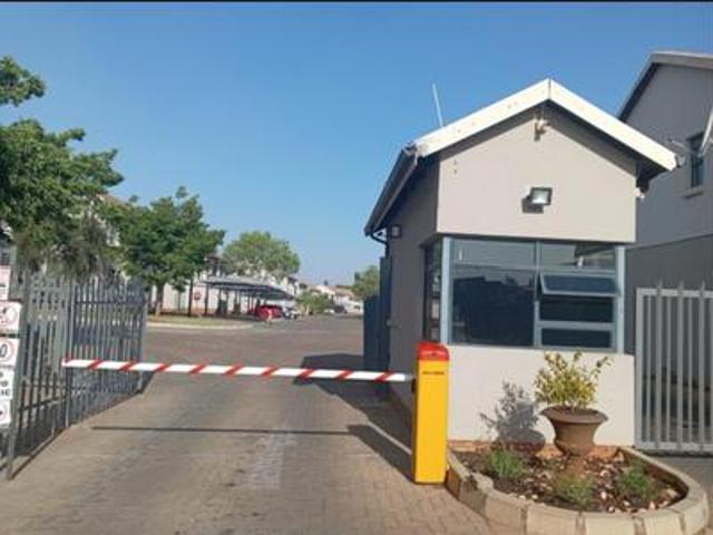 Townhouse for sale in Ekurhuleni, Gauteng