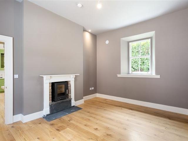 Terraced House to rent in Kilmacanoge, North Tipperary