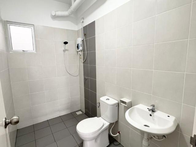 Room for rent in Mukim 13, Georgetown