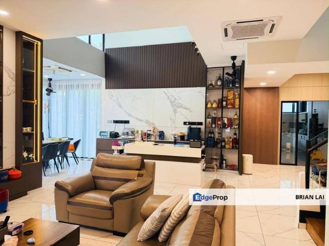House for sale in The Straits View Residences, Kampung Senibong