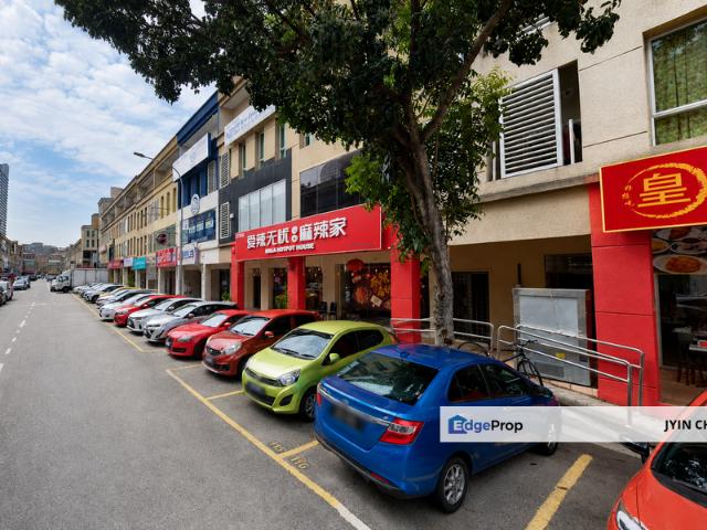 Shop for rent in Petaling, Damansara Damai