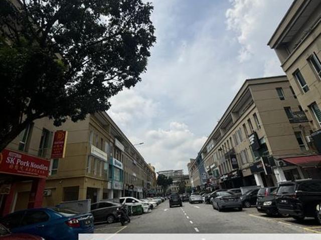 Shop for rent in Petaling, Damansara Damai