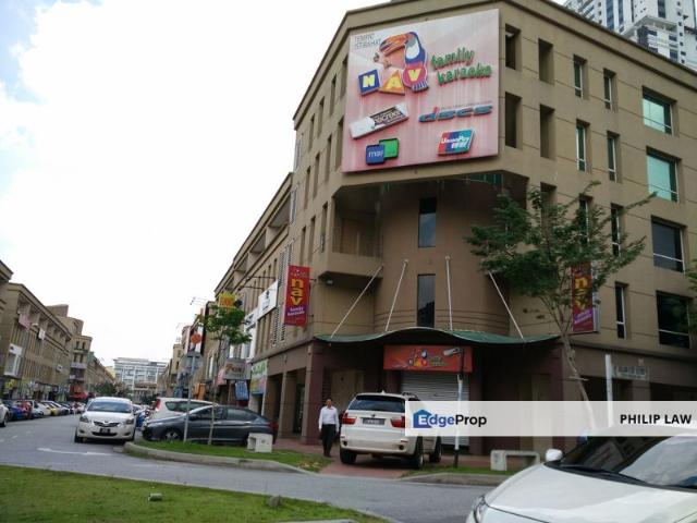 Shop for rent in Petaling, Damansara Damai