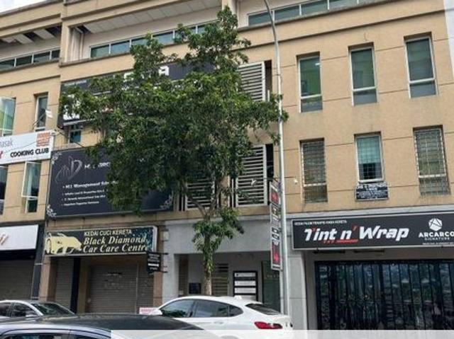 Shop for sale in Petaling, Damansara Damai