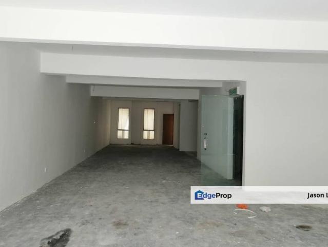 Shop for sale in Petaling, Damansara Damai