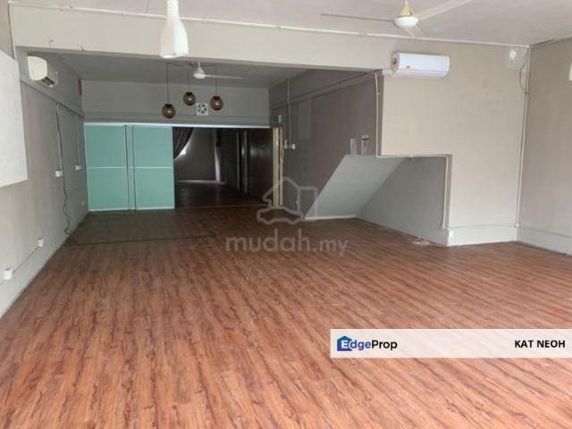 Shop for sale in Petaling, Damansara Damai