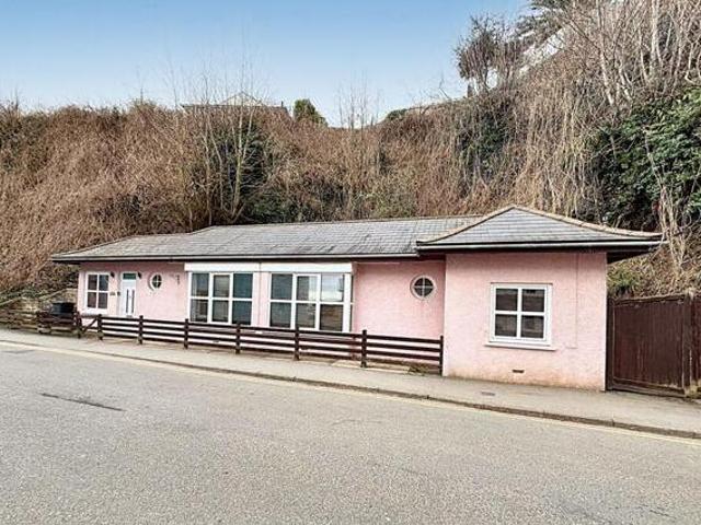 House for sale in Saundersfoot, Pembrokeshire