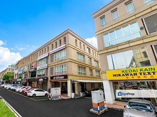 Shop for sale in Kota Damansara, Petaling Jaya