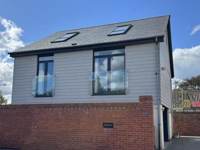 House for sale in Lyons, Greater London