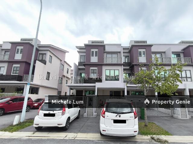 Townhouse for rent in Kajang, Langat