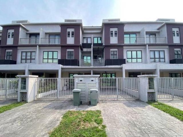Townhouse for sale in Kajang, Langat