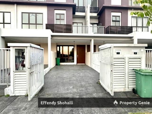 Townhouse for sale in Kajang, Langat