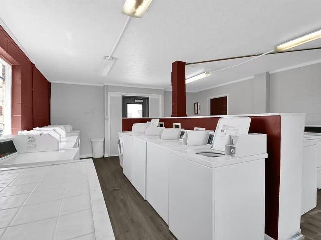 Apartment for rent in Stratford Apartments, Indianapolis