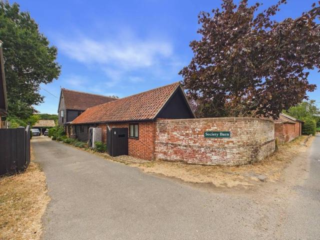 House for rent in Chelmondiston, Suffolk