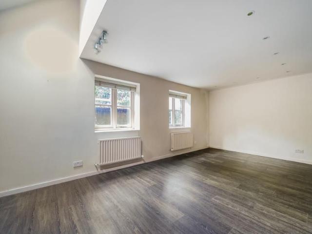House for rent in Albury, Guildford