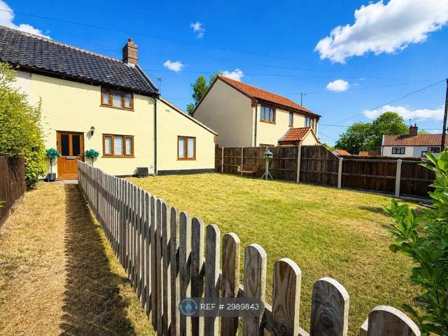 House for rent in Burgh St Peter, Norfolk