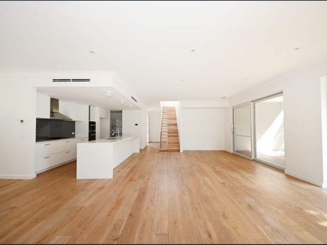 Townhouse for rent in Camerons Creek, Victoria