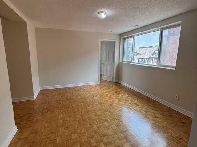 Apartment for rent in Mulhurst Bay, Ontario