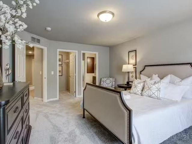 Condo for rent in Pontiac