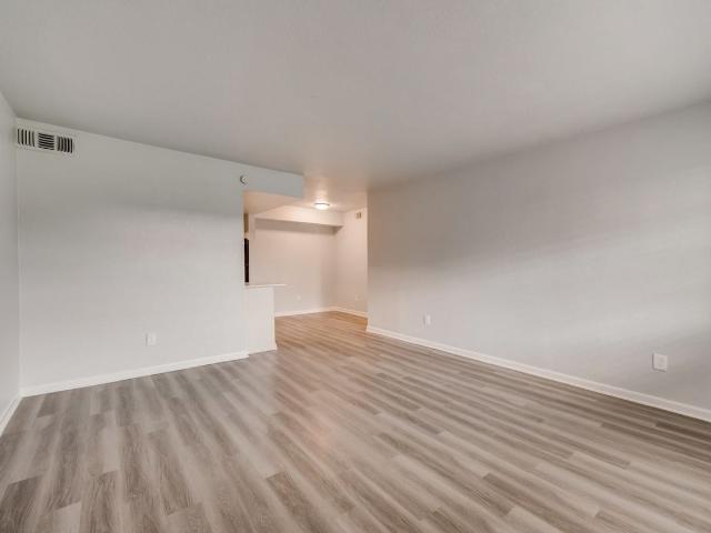 Apartment for rent in Vickery Meadows PID, Dallas