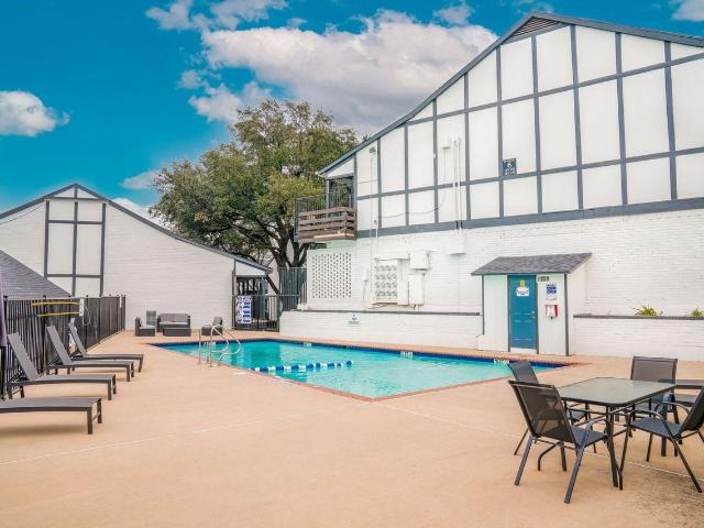 Apartment for rent in Vickery Meadows PID, Dallas