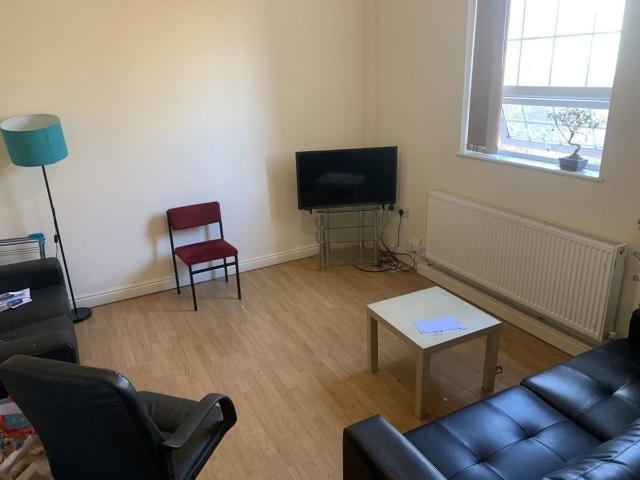Apartment for rent in Woodhouse, West Yorkshire