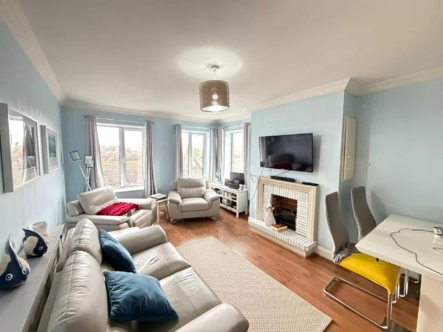 Apartment to rent in Bluebell, North Tipperary