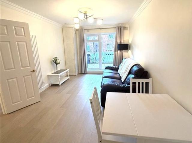 Apartment to rent in Bluebell, North Tipperary