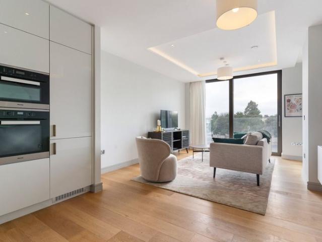 Apartment to rent in Bluebell, North Tipperary