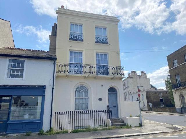 Studio for rent in Gravesend, Gravesham