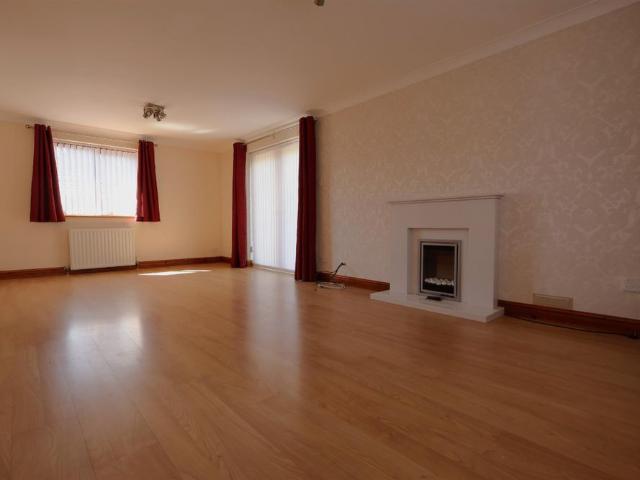 Apartment for rent in Downend, Fareham