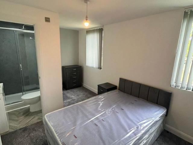 Room for rent in The Brow, Halton