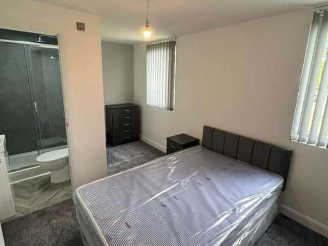 House for rent in The Brow, Halton