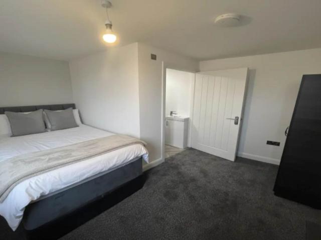 Room for rent in The Brow, Halton