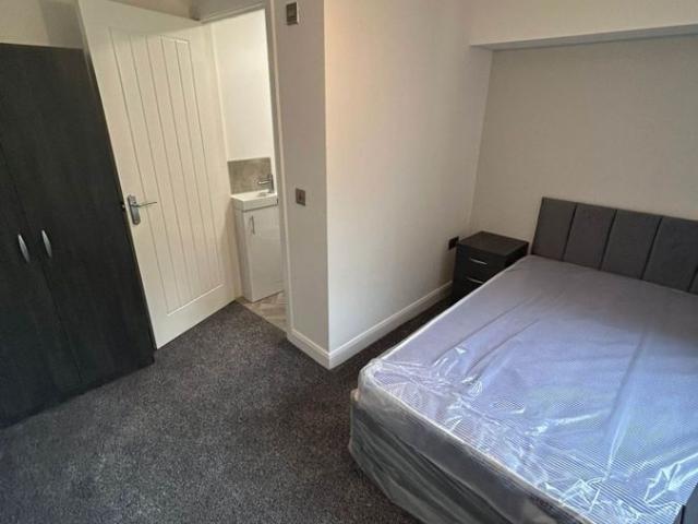 Room for rent in Halton Brook, Runcorn